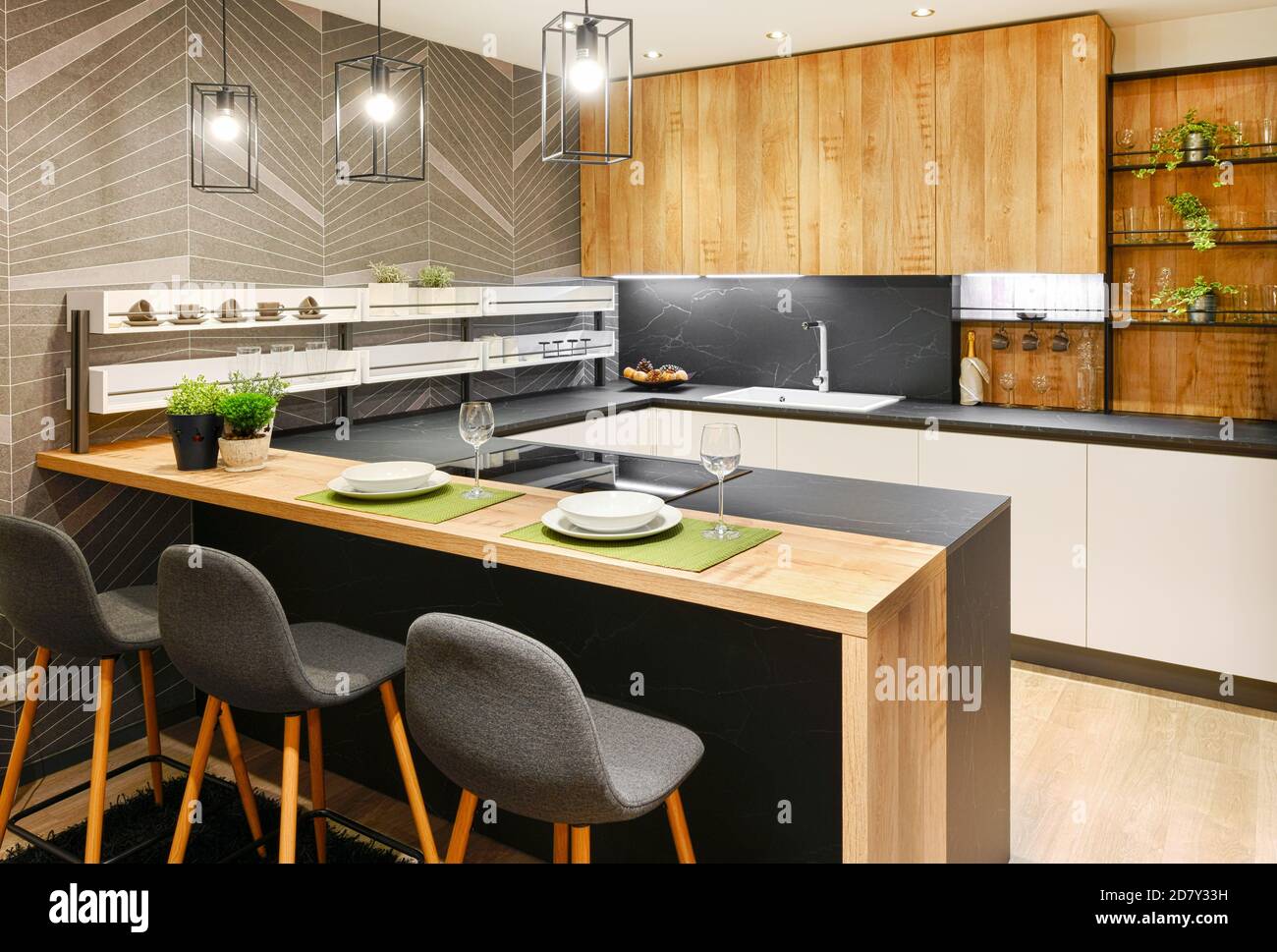 Open Kitchen Bar Counter Seating Fotos E Imágenes De Stock Alamy