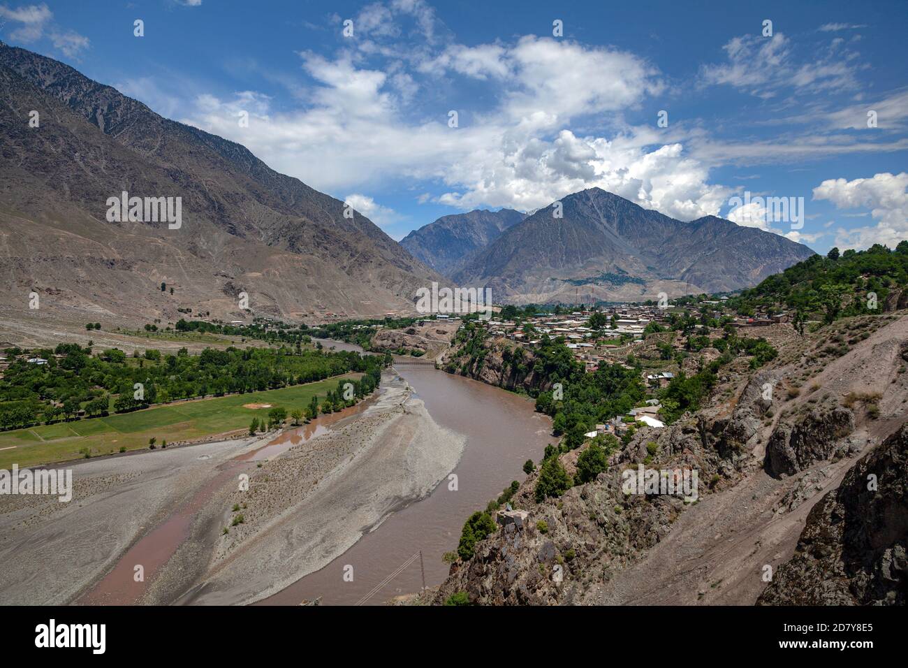 Paisajes fotos de montañas y valles de Chitral Khyber Pakhtunkhwa