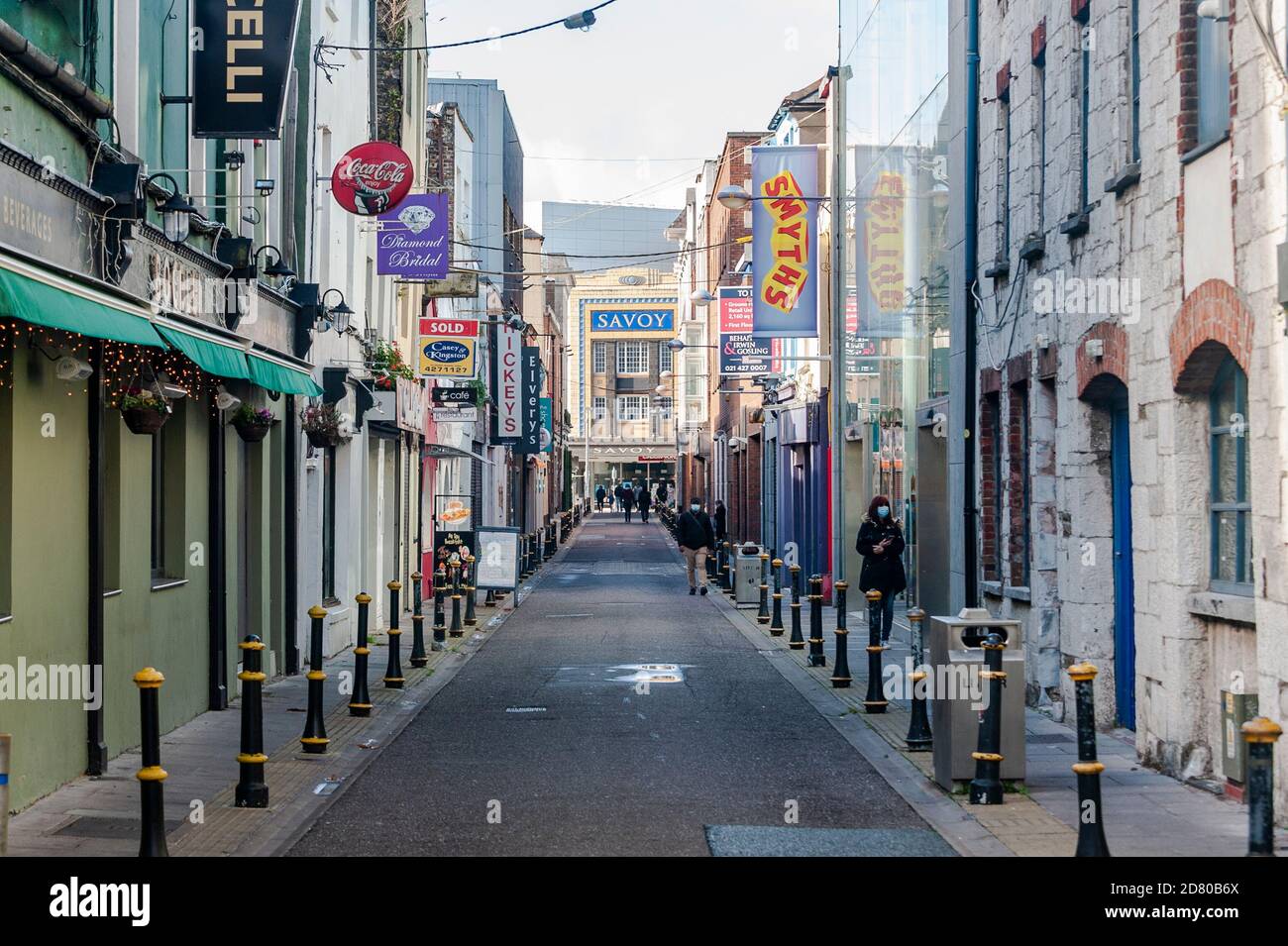 Cork, Irlanda. 26 de octubre de 2020. El centro de la ciudad de Cork estaba abandonado hoy debido al cierre del nivel 5 y al día festivo del Banco. Crédito: AG News/Alamy Live News Foto de stock