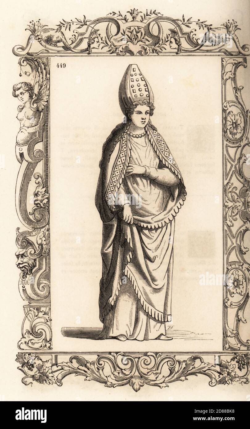 Traje de una antigua noblewoman de Caramania, Imperio Otomano (Provincia de  Karman, Turquía). En un manto decorado de tela fina sobre un manto de  terciopelo, collar de perlas, tocado de terciopelo con