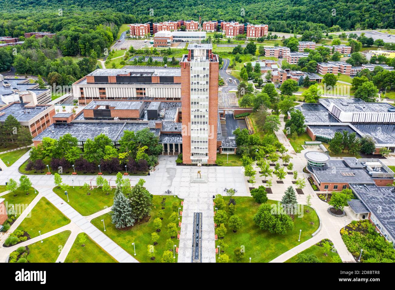Library Tower, campus de la Universidad de Binghamton, Binghamton, NY, EE.UU Foto de stock