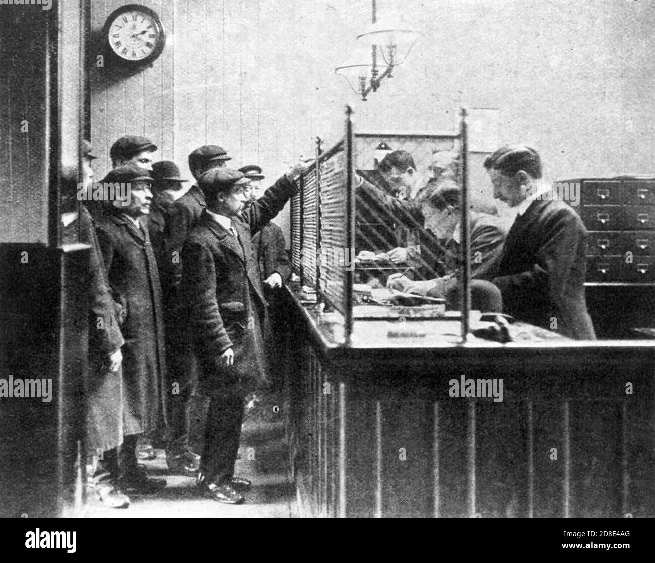 BOLSA DE TRABAJO en Camberwell, Londres, aproximadamente 1909 después de la aprobación de la Ley de intercambios laborales Foto de stock