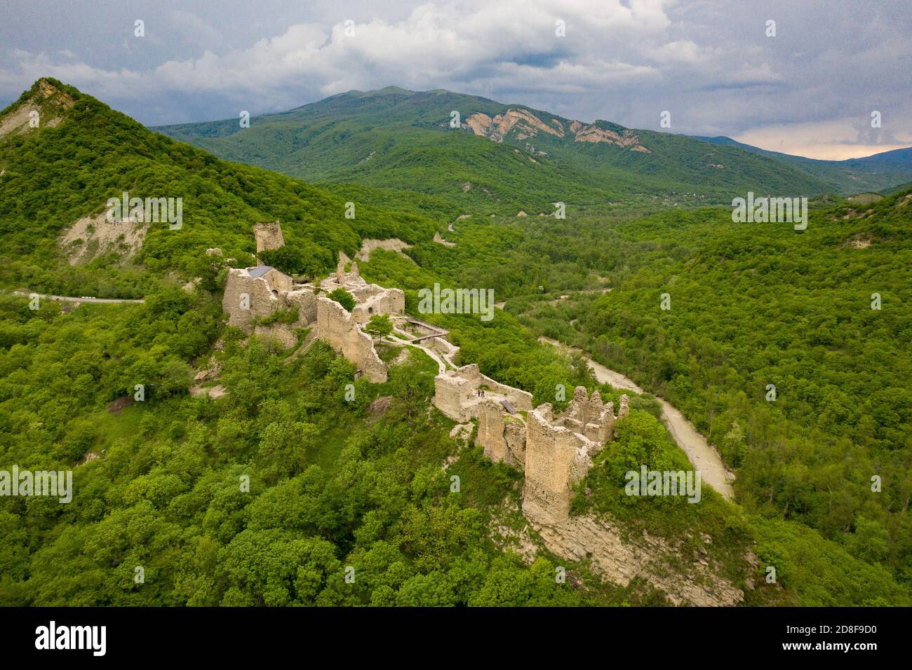 Ujarma fortaleza en la cima de la colina, Kakheti, Georgia, Cáucaso, Europa Foto de stock