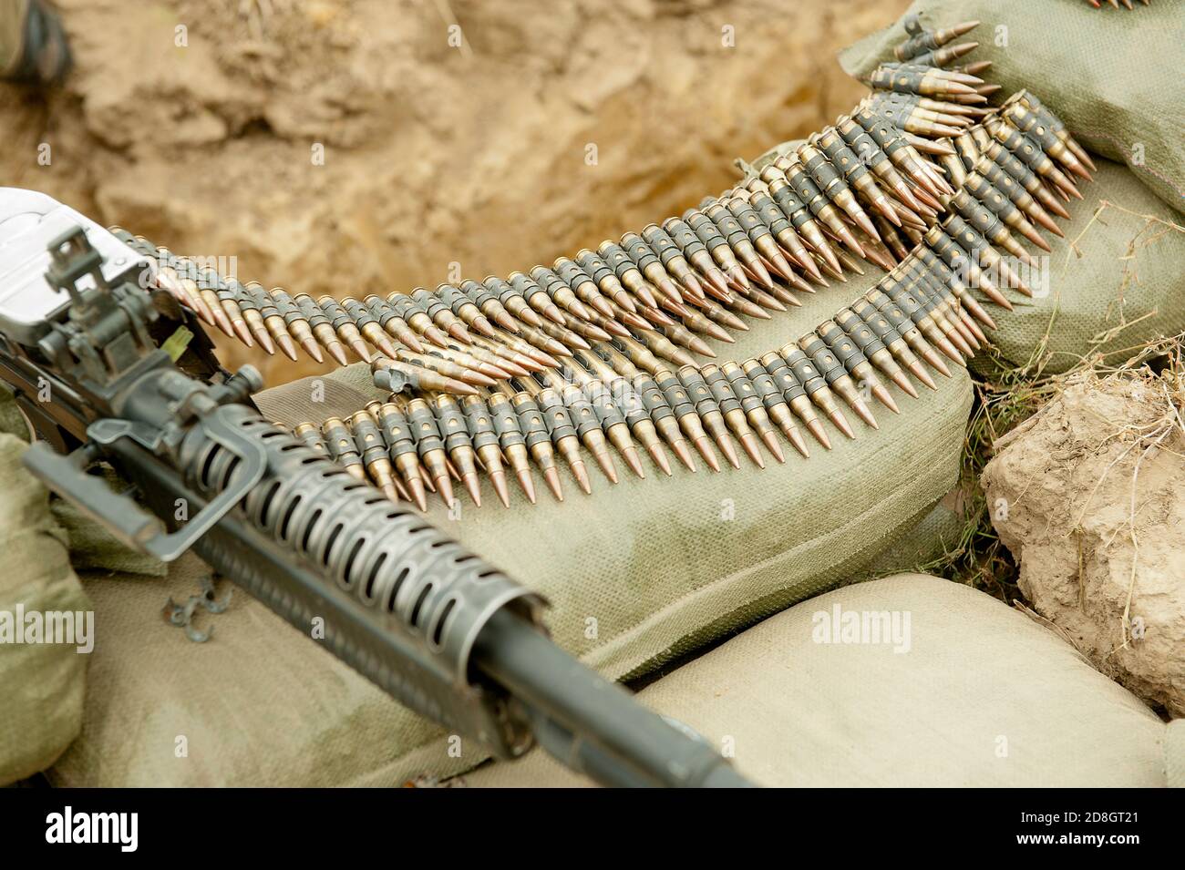 Ametralladora M60 de la era de la guerra de Vietnam con cinturones de bala  Fotografía de stock - Alamy