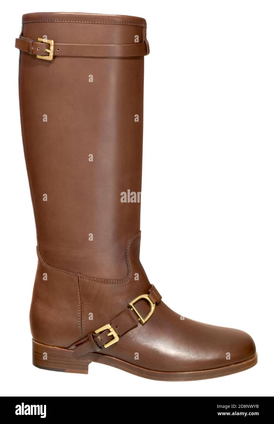 Ralph Lauren botas de cuero marrón alto con hebillas de oro fotografiadas  sobre un fondo blanco Fotografía de stock - Alamy