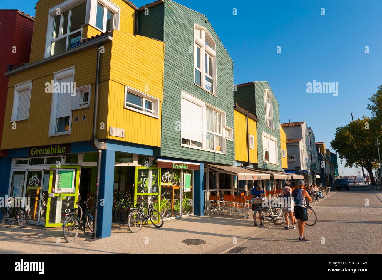 Francia, Charente-Maritime (17), la Rochelle, puerto antiguo, tiendas de la zona de le Gabut Foto de stock
