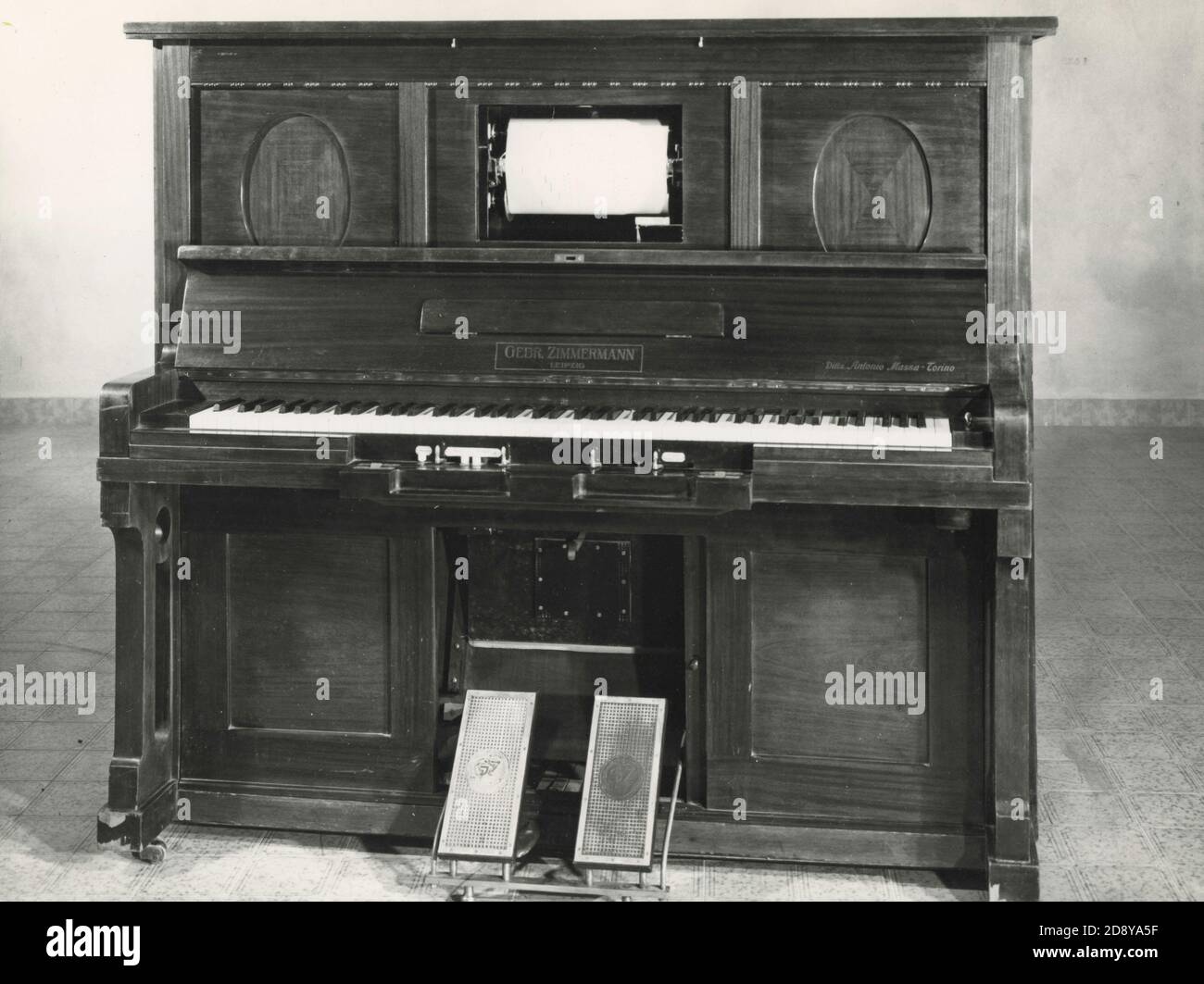 Antiguo piano G. Zimmermann, Leipzig, Alemania Fotografía de stock - Alamy