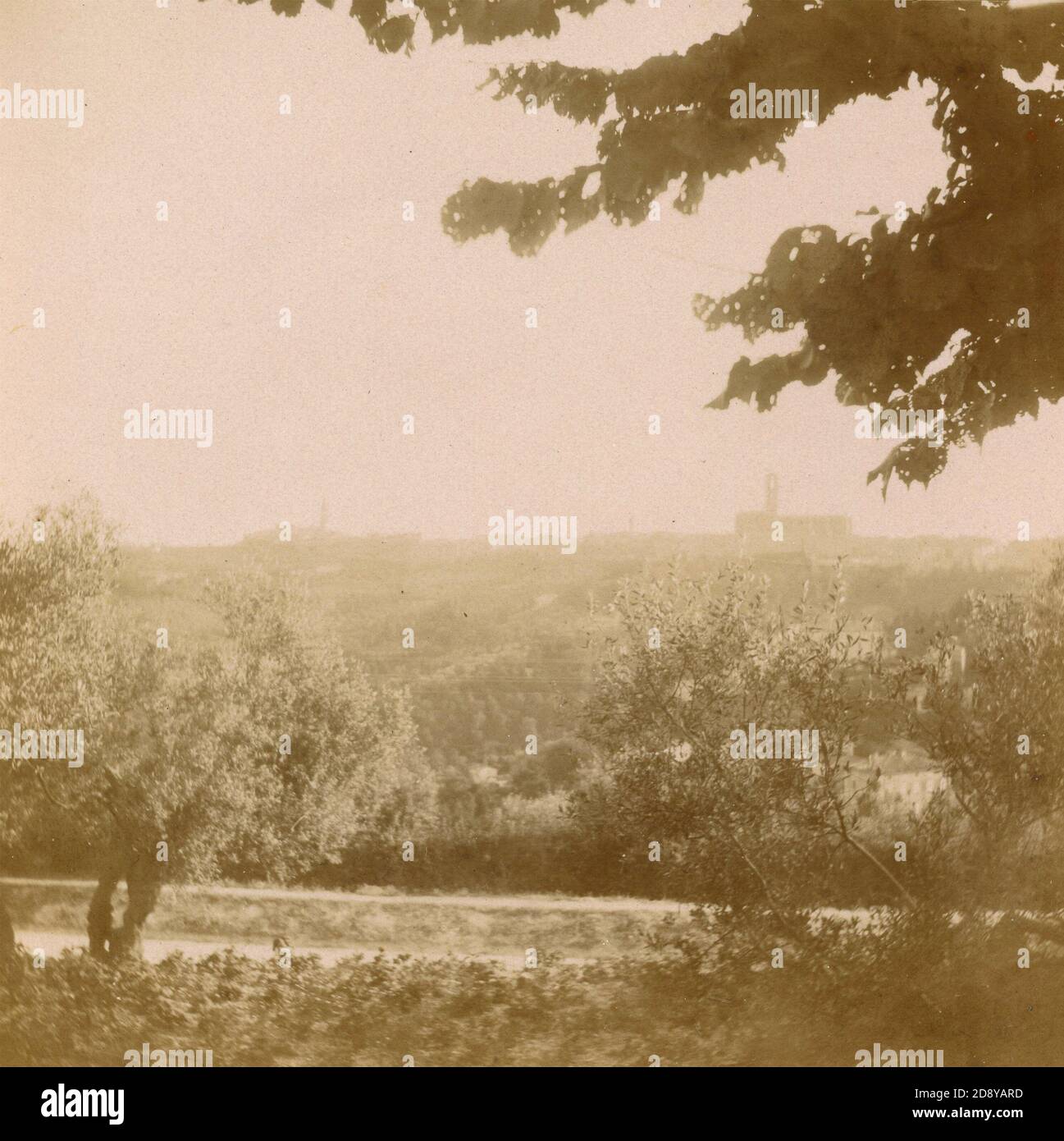 Vista de la iglesia de San Pedro, Perugia, Italia 1910 Foto de stock