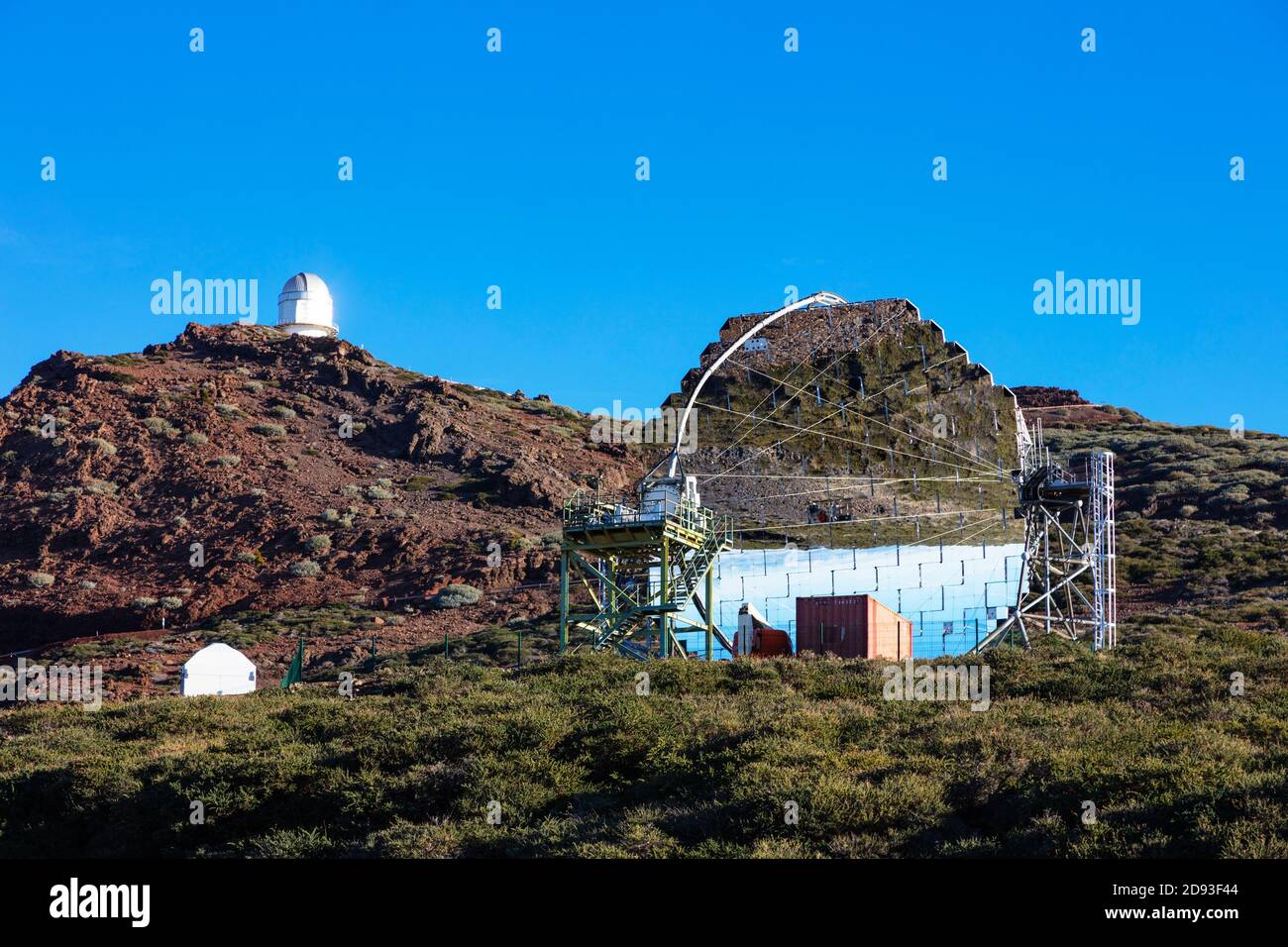 Europa, España, Islas Canarias, La Palma, sitio de la Biosfera por la Unesco, el Parque Nacional de la Caldera de Taburiente, observatorio del telescopio y espejos Foto de stock