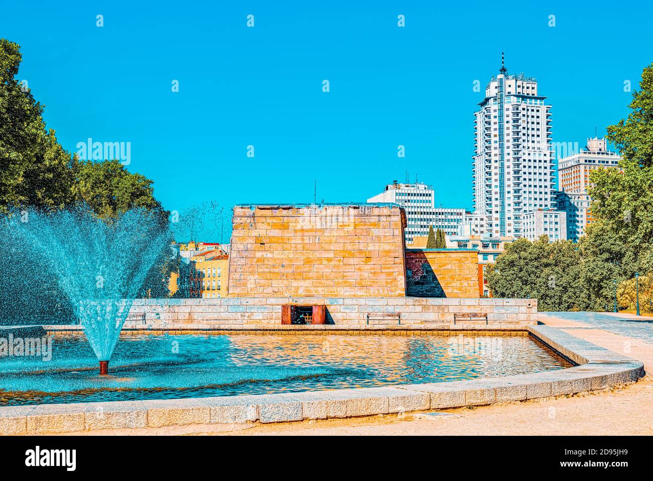 Rosaleda del Parque del Oeste(Mirador del Templo de Debod), un destino