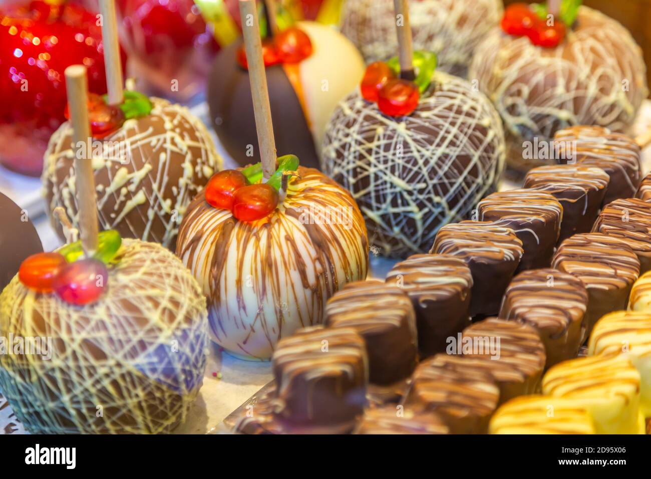 Manzanas de chocolate fotografías e imágenes de alta resolución - Alamy Manzanas de chocolate fotografías e imágenes de alta resolución - Alamy