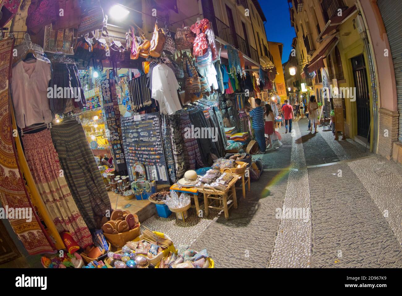 Spanish souvenirs fotografías e imágenes de alta resolución - Alamy