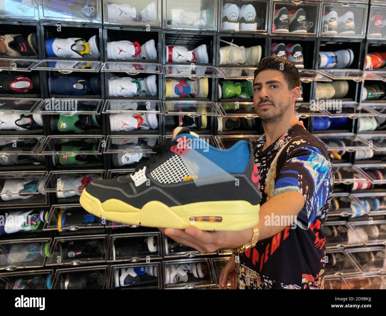 Zapatos Extraños Fotos e Imágenes de stock - Página 5 - Alamy