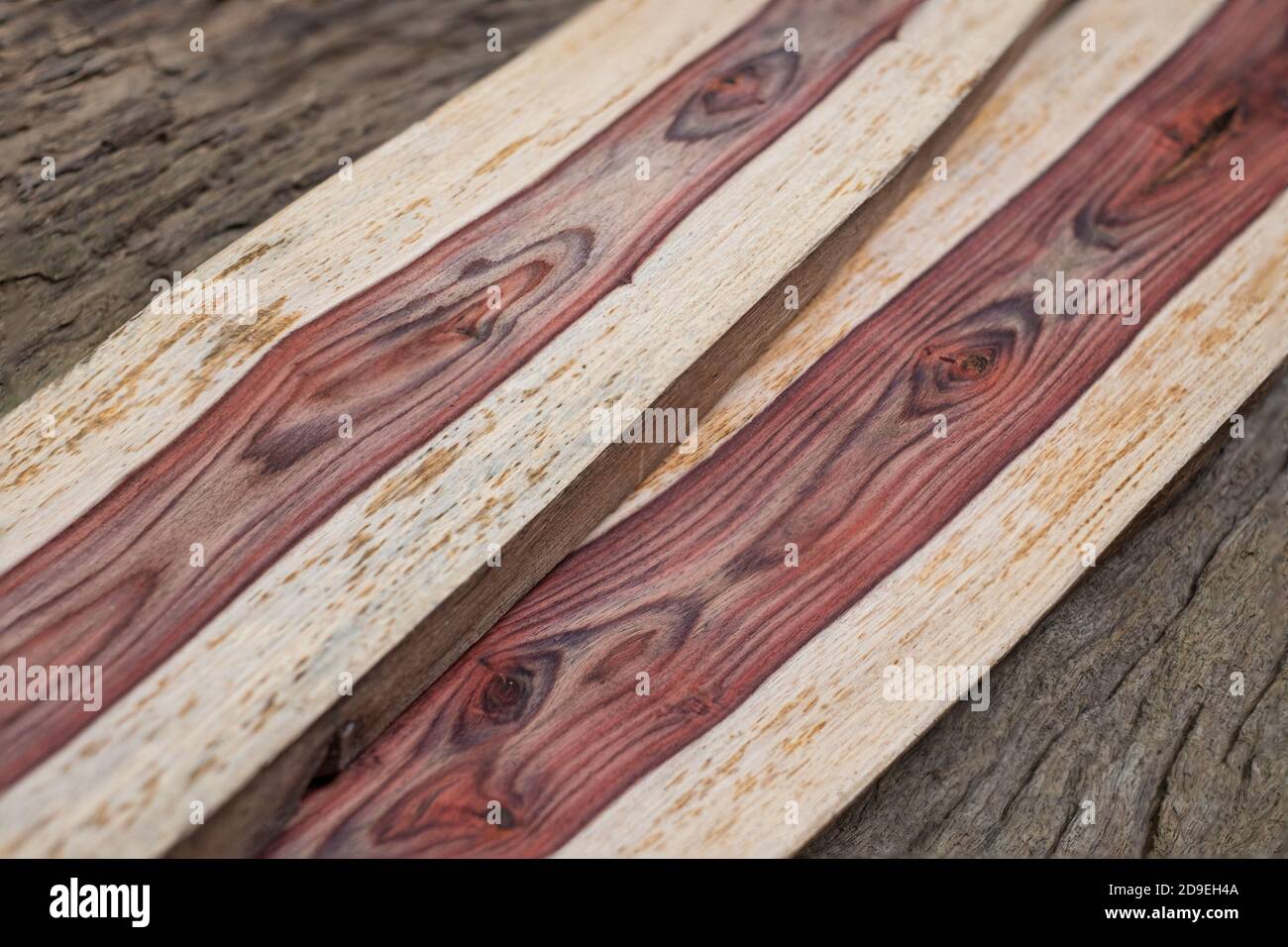 Muebles de madera de palo de rosa natural Fotografía de stock - Alamy