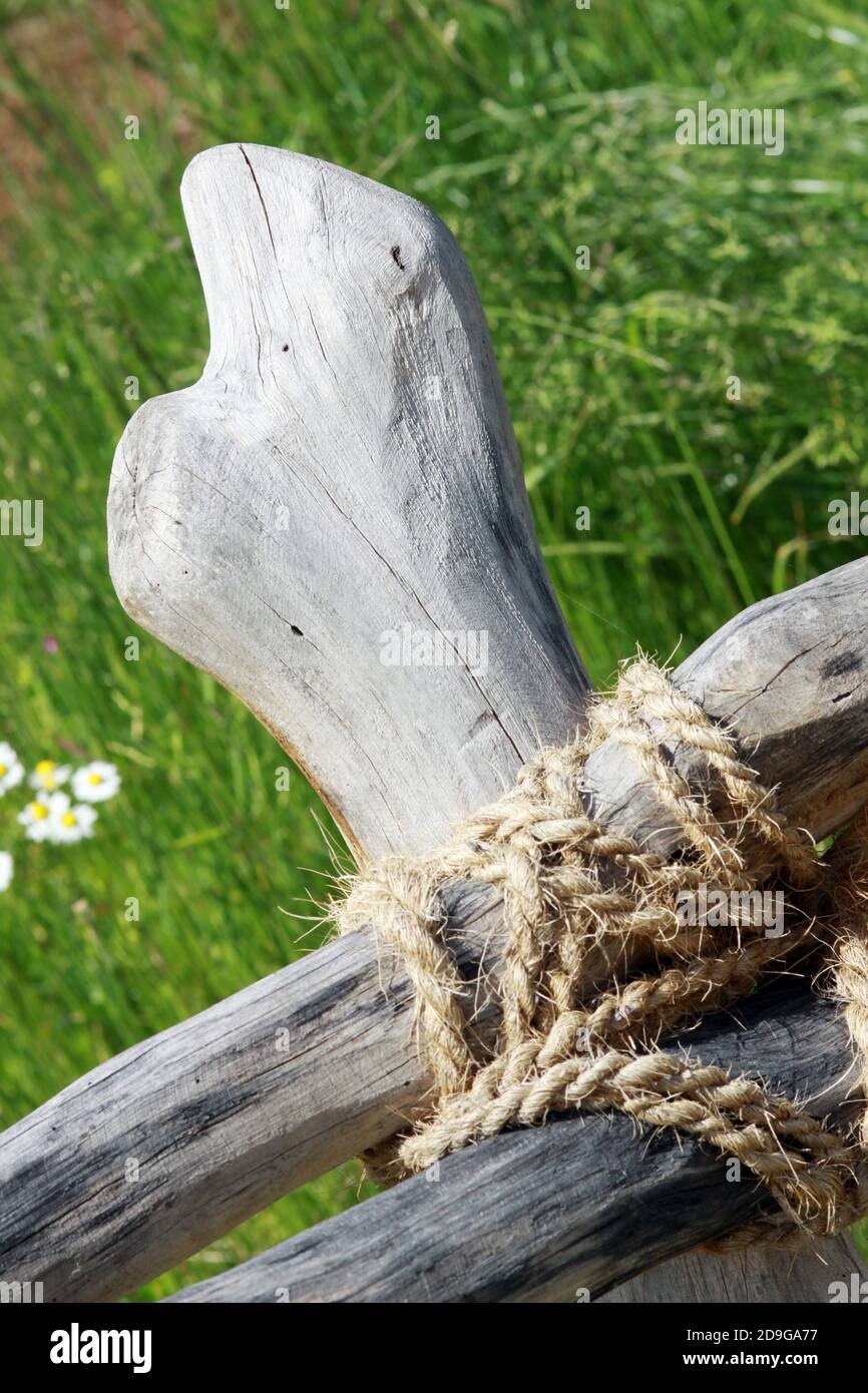 Traditioneller Gartenzaun Foto de stock