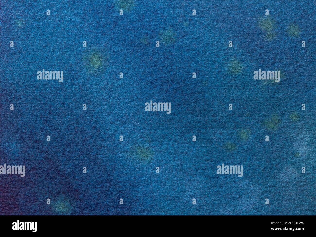 Arte abstracto fondo azul marino y colores turquesa. Acuarela sobre lienzo con manchas verdes y gradiente. Fragmento de ilustraciones de denigración en el pap Foto de stock