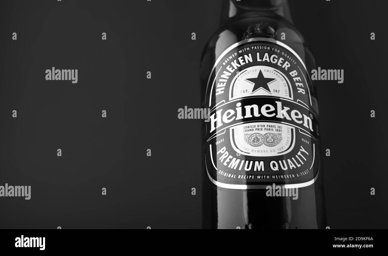 Heineken bottle Imágenes de stock en blanco y negro Alamy