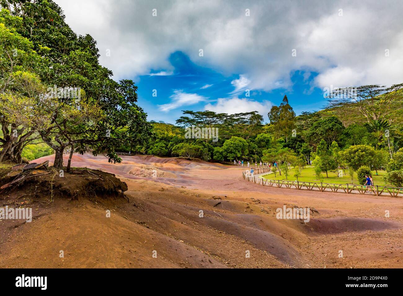 Siete Tierra coloreada, Terres des Sept Couleurs, Chamarel, siete tierras coloreadas, Mauricio, África, Océano Índico Foto de stock