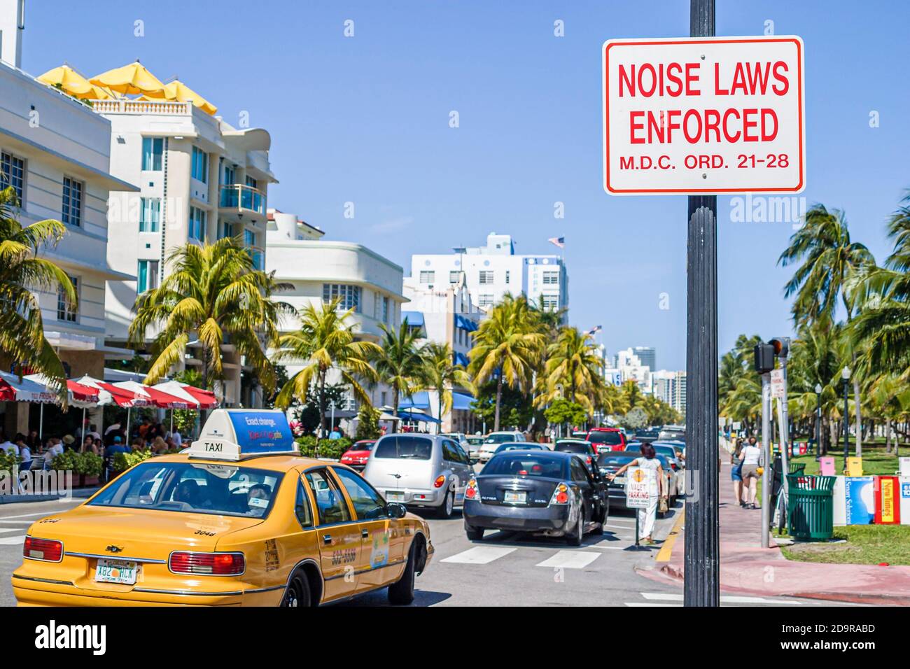 Miami Beach Florida, Ocean Drive, se aplican las leyes de ruido, firma de ordenanza, Foto de stock