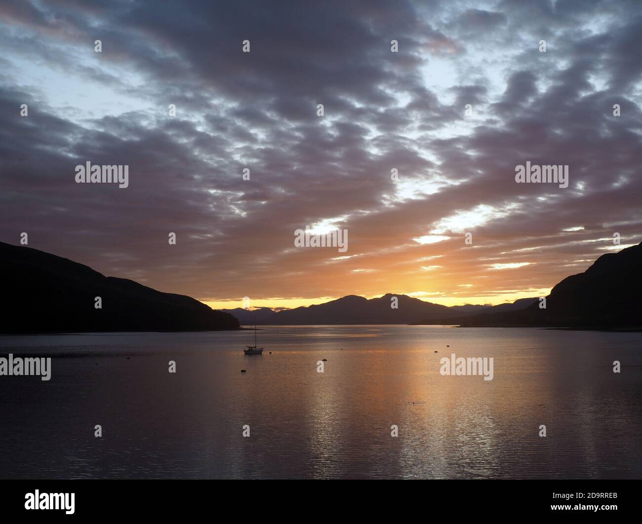 Dawn, Caolas Scalpay, Skye Foto de stock