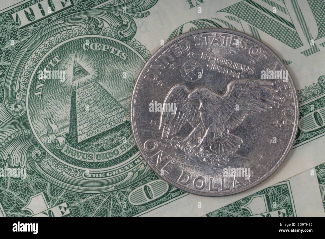 Us Eisenhower Monedas De Plata En Dolares Ee Uu 1 Dolar Billetes Greenbacks Para La Moneda De Ee Uu El Dinero Americano La Economia De Ee Uu El Valor Del Dolar De Ee Uu