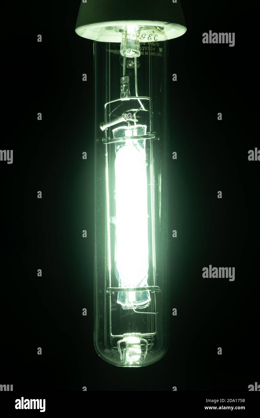 Descarga de mercurio fotografías e imágenes de alta resolución - Alamy