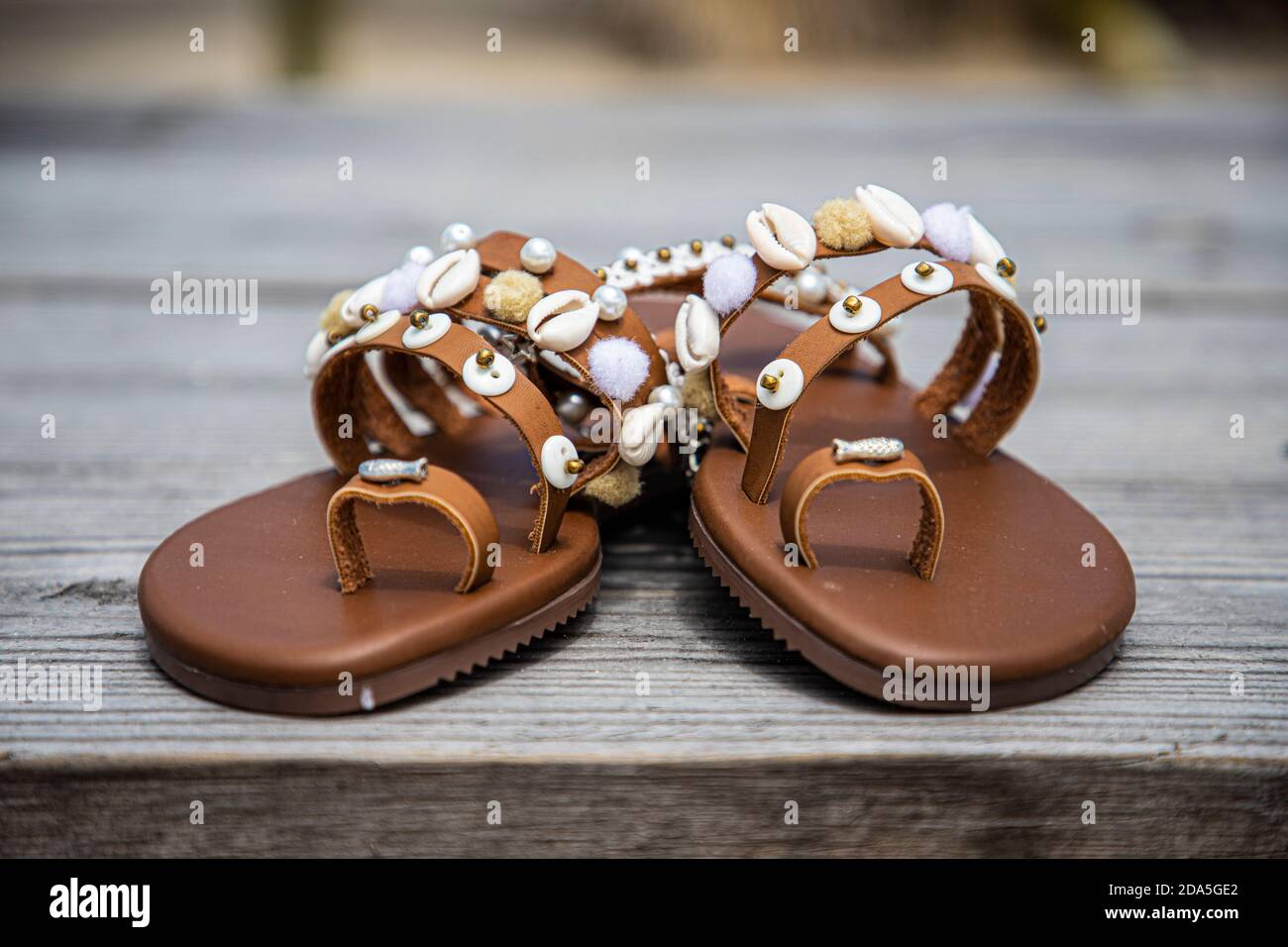 Sandalias artesanales fotografías e imágenes resolución - Alamy