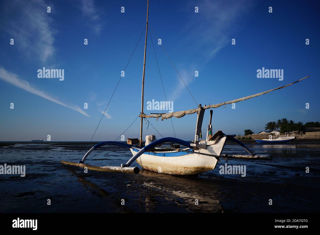 Embarcaciones De Pesca Tradicionales Fotografías E Imágenes De Alta Resolución Alamy 8277