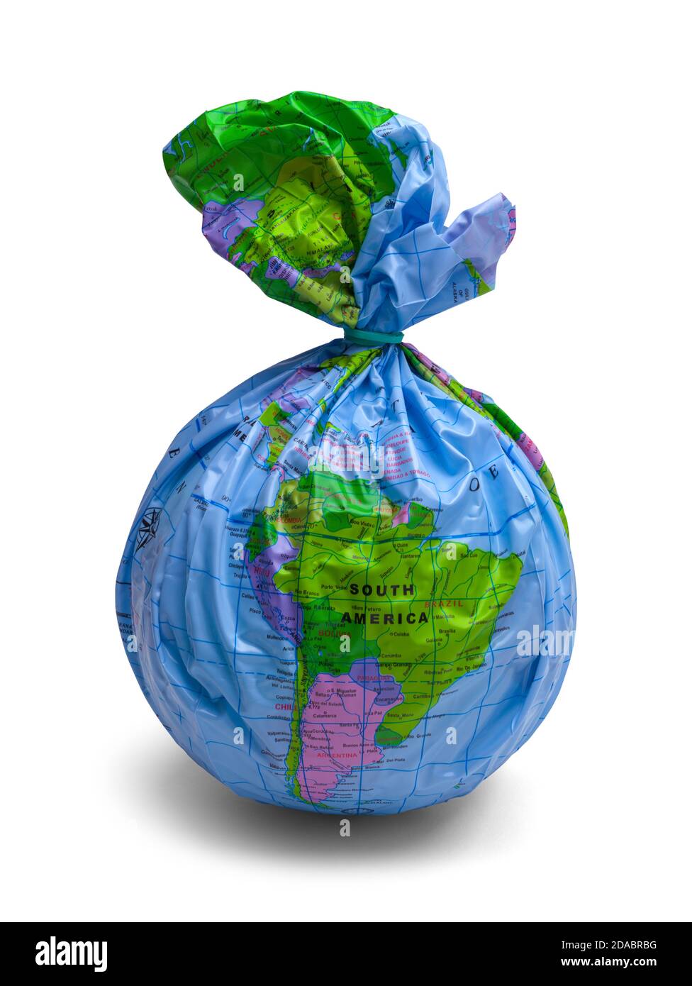 Bolsa de basura World Globe cortada en blanco. Foto de stock