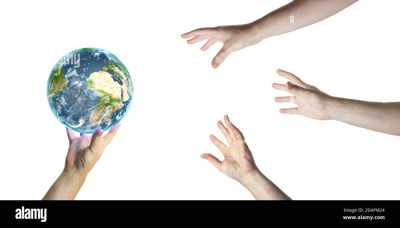 Planeta Tierra con las manos alrededor de la representación 3D Foto de stock