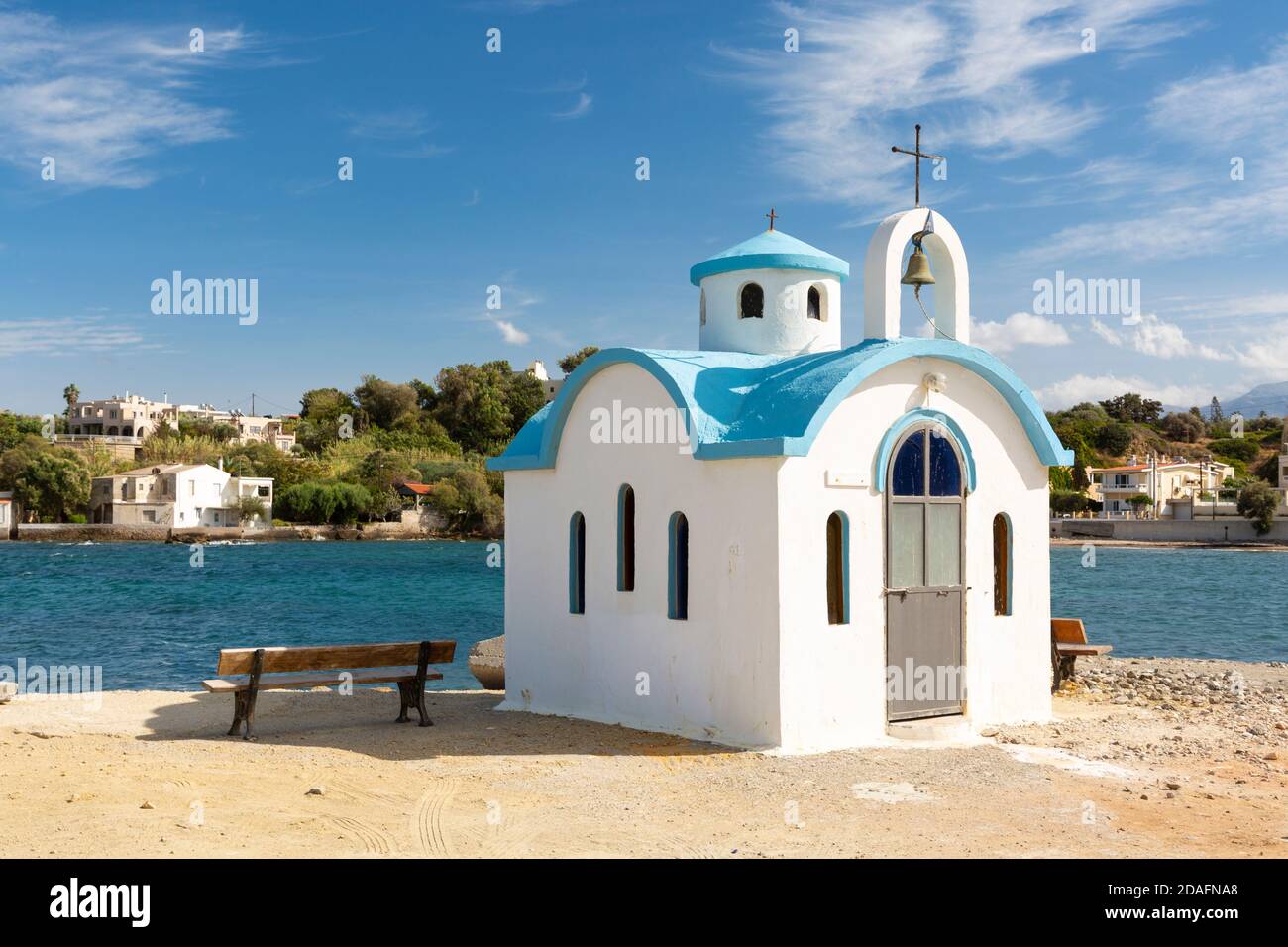 Torre De La Iglesia De La Iglesia De Agios Dionysios Fotos e Imágenes