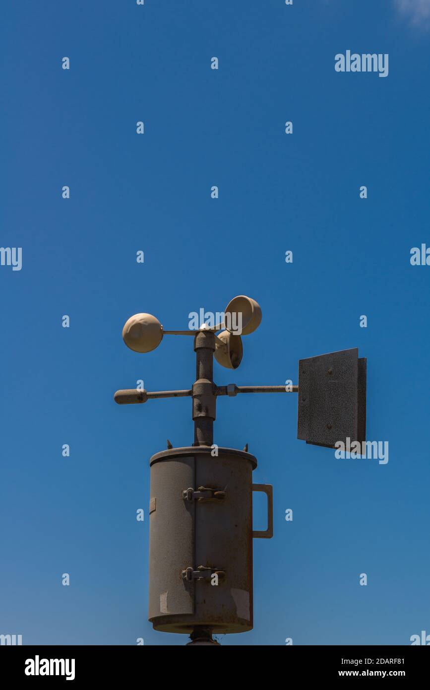 Anemómetro, estación climática del Parque Nacional Garajonay, centro de visitantes, la Gomera, Islas Canarias, España Foto de stock