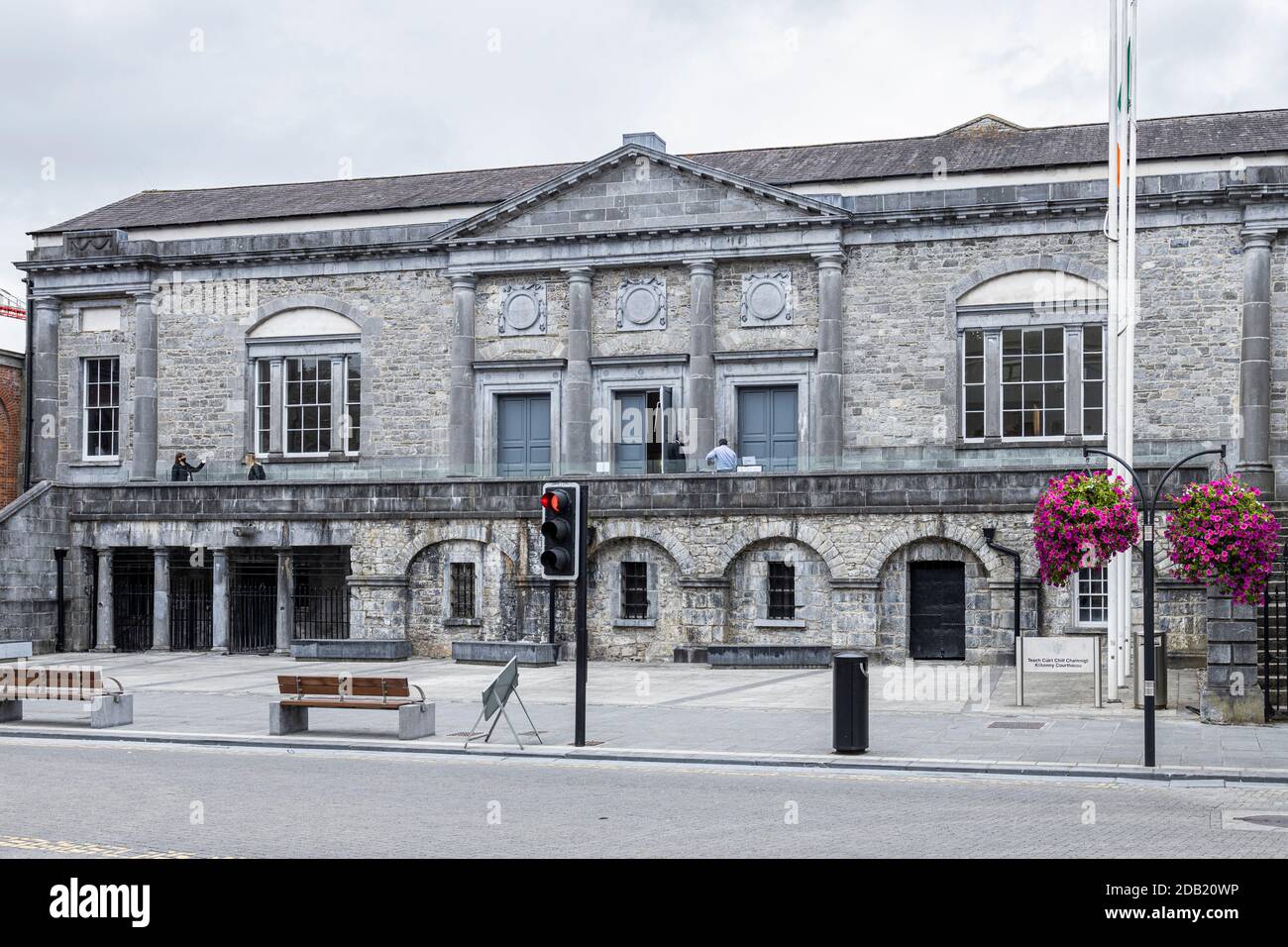 Fachada de la antigua casa de la corte en Kilkenny, Condado de Kilkenny, Irlanda Foto de stock