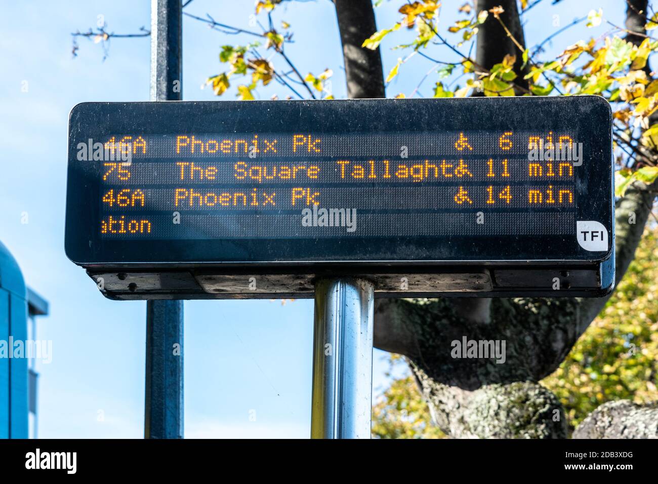 Transporte público en Dun Laoghaire en el condado de Dublín, Irlanda Foto de stock