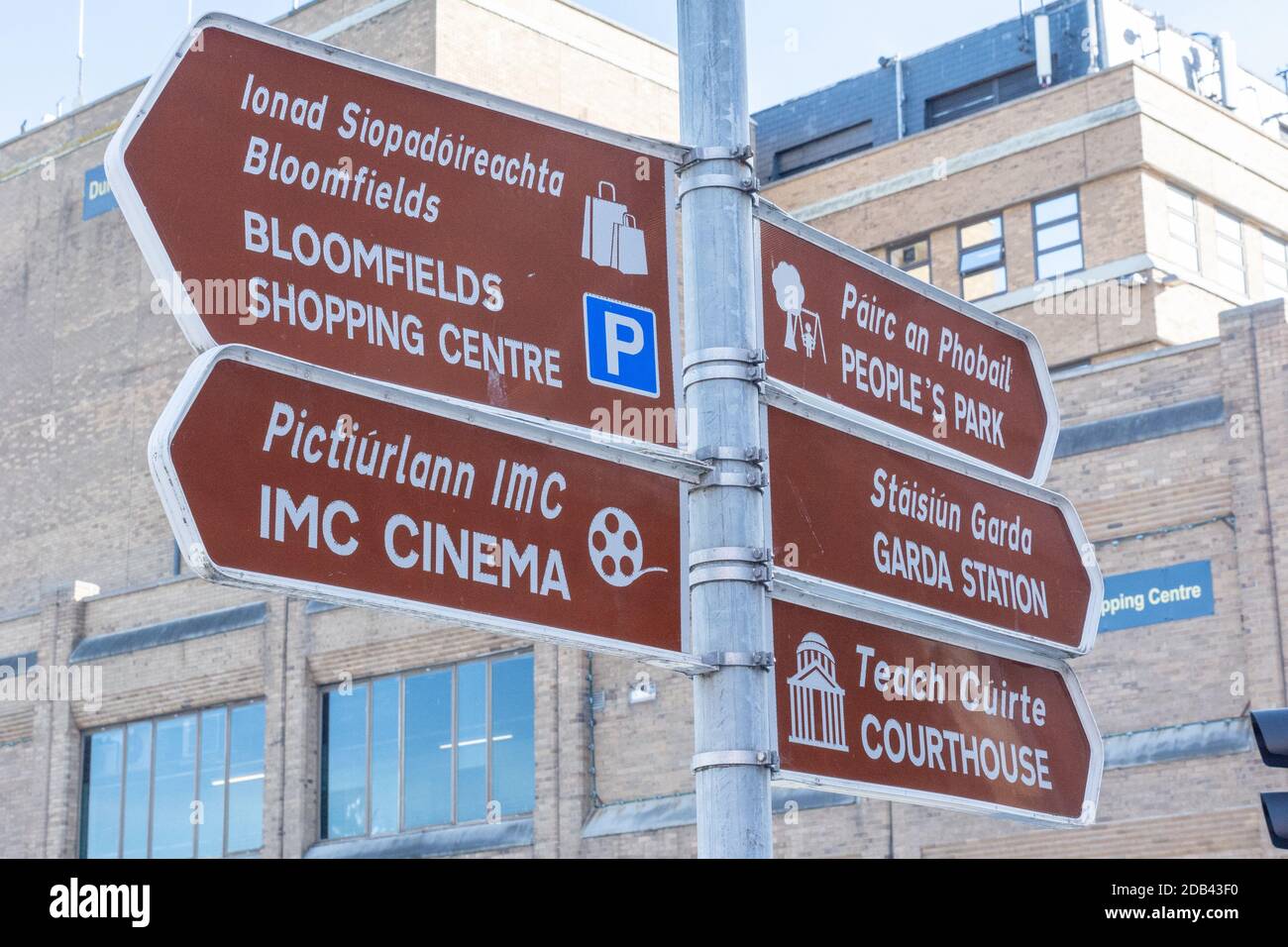 Cartel de cosas que hacer en Dun Laoghaire en el condado de Dublín, Irlanda Foto de stock