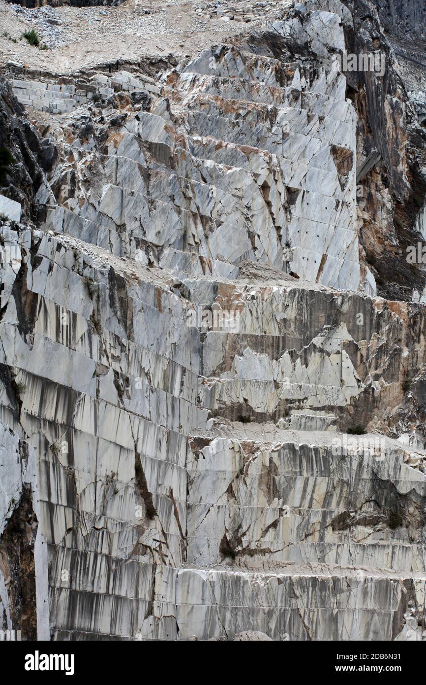 Las Canteras de Mármol - Alpes Apuanos , Carrara, Toscana, Italia