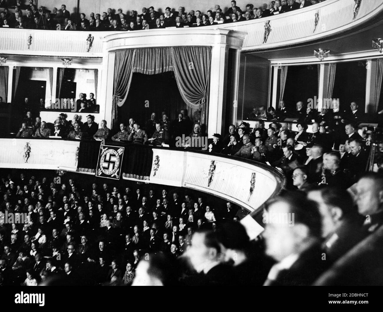 Adolf Hitler, celebraciones del día de mayo Foto de stock