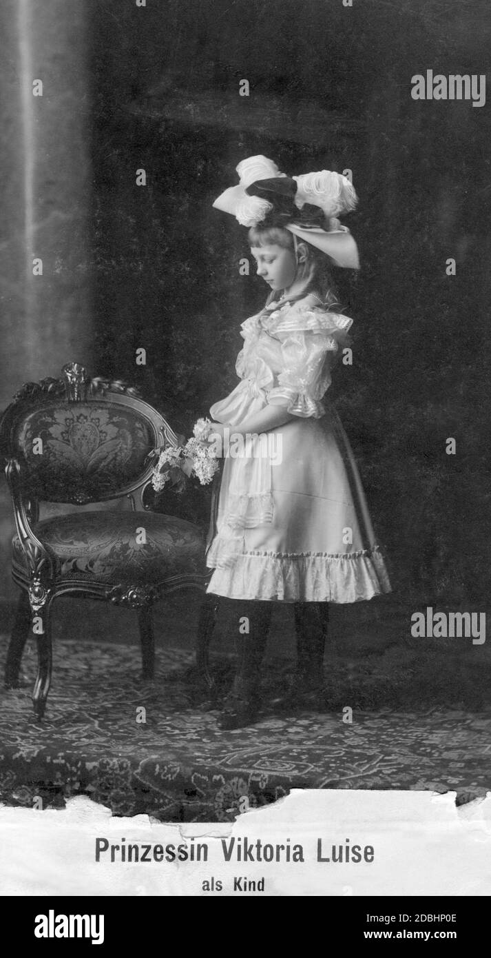 El retrato muestra a la princesa Victoria Louise de Prusia de niño en 1902. Foto de stock
