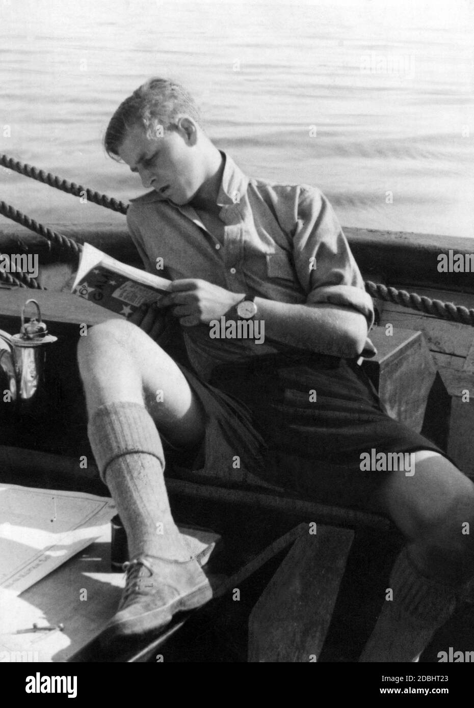 El príncipe Felipe como un niño en una escuela de internado a bordo del barco de la escuela del pedagogo alemán Dr. Hahn. Foto sin fecha, ca. 1934. Foto de stock