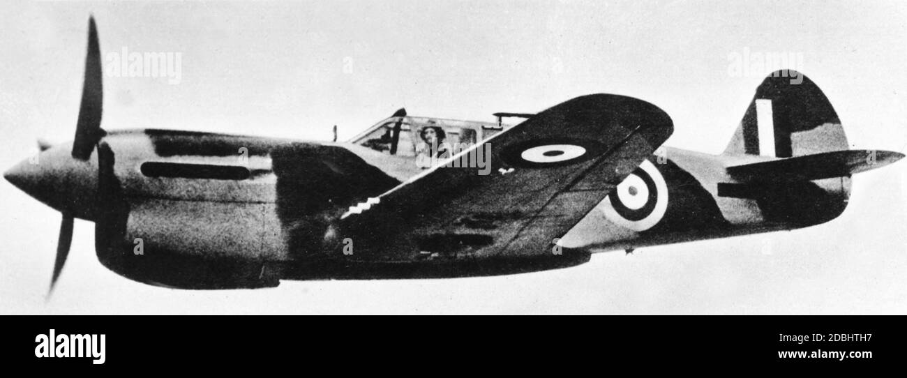 'Un Curtiss estadounidense P-40 ''Kittihawk'' que se usó en África.' Foto de stock