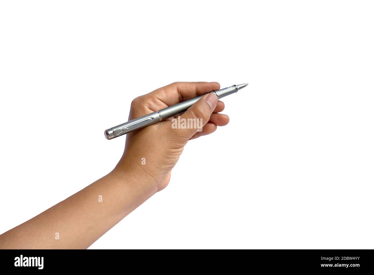 Primer plano de la mano de una mujer sosteniendo un bolígrafo y escribiendo  un gesto sobre un fondo blanco con el trazado de recorte Fotografía de  stock - Alamy