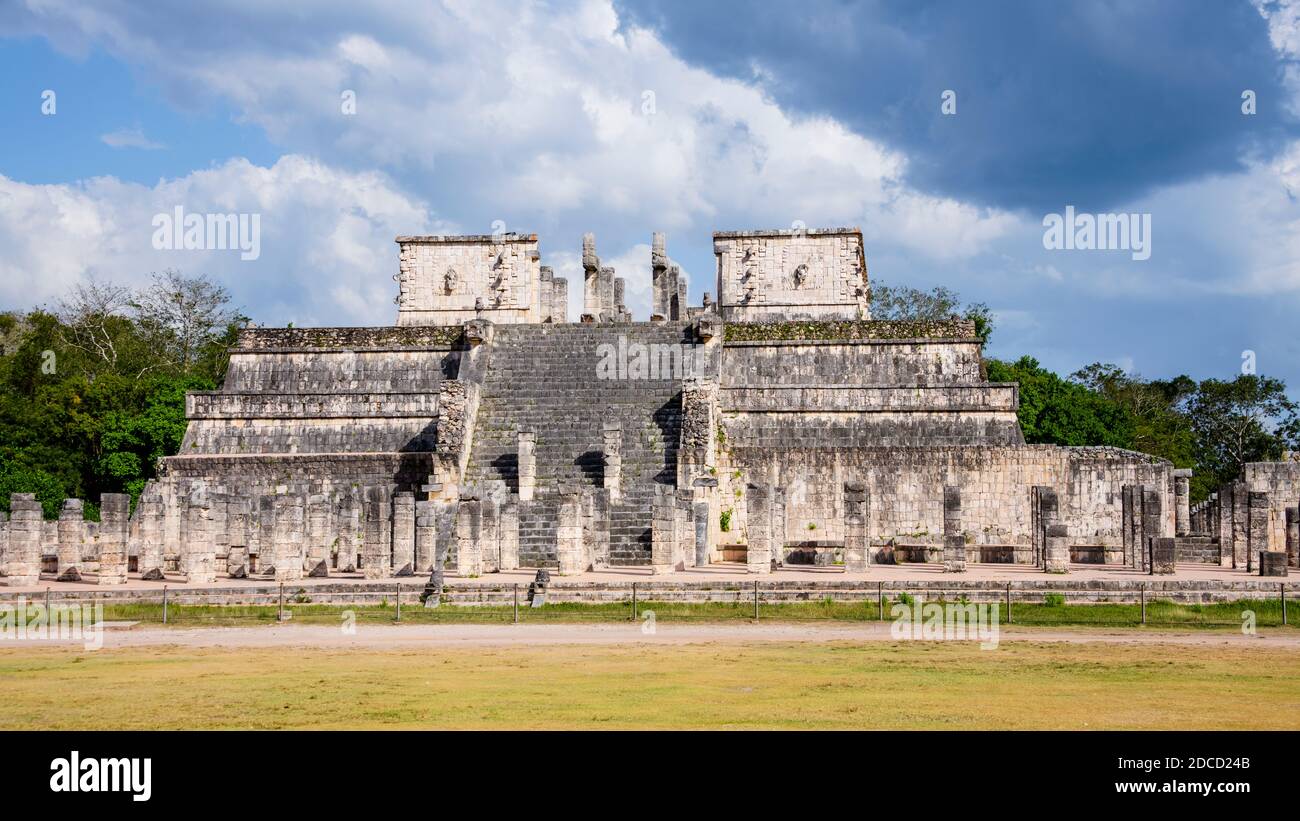 Templo de los Guerreros, Chichén Itzá México. Foto de stock