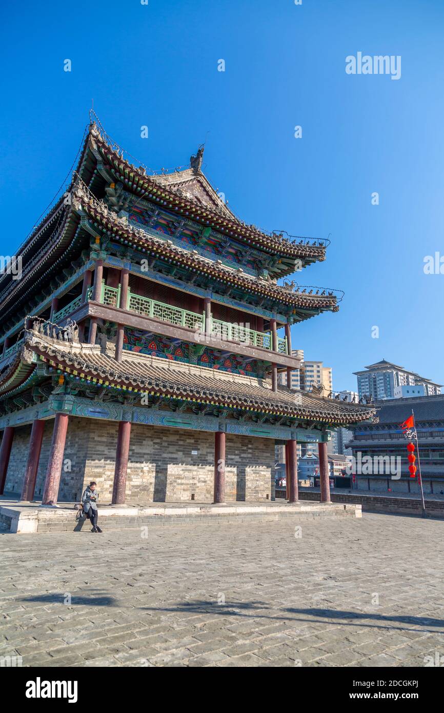 Vista de la pared ornamentada de la ciudad de Xi'an, provincia de Shaanxi, República Popular de China, Asia Foto de stock