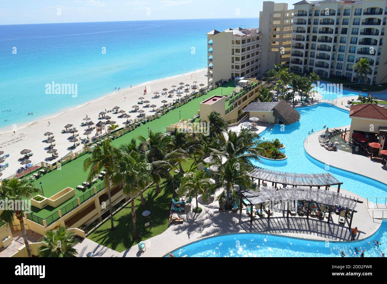 Cancún/ Quintana Roo/México - 20 de enero de 2020: Gran resort caribeño  todo incluido con grandes piscinas ubicado en Cancún, el principal destino  para la primavera Fotografía de stock - Alamy
