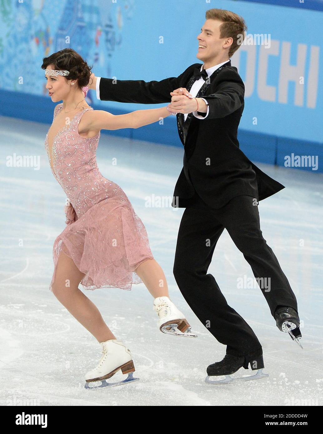NO HAY PELÍCULA, NO HAY VÍDEO, NO hay televisión, NO HAY DOCUMENTAL - Elena  Ilinykh y Nikita Katsalapov de Rusia realizan su breve baile durante la  competición de patinaje sobre hielo en