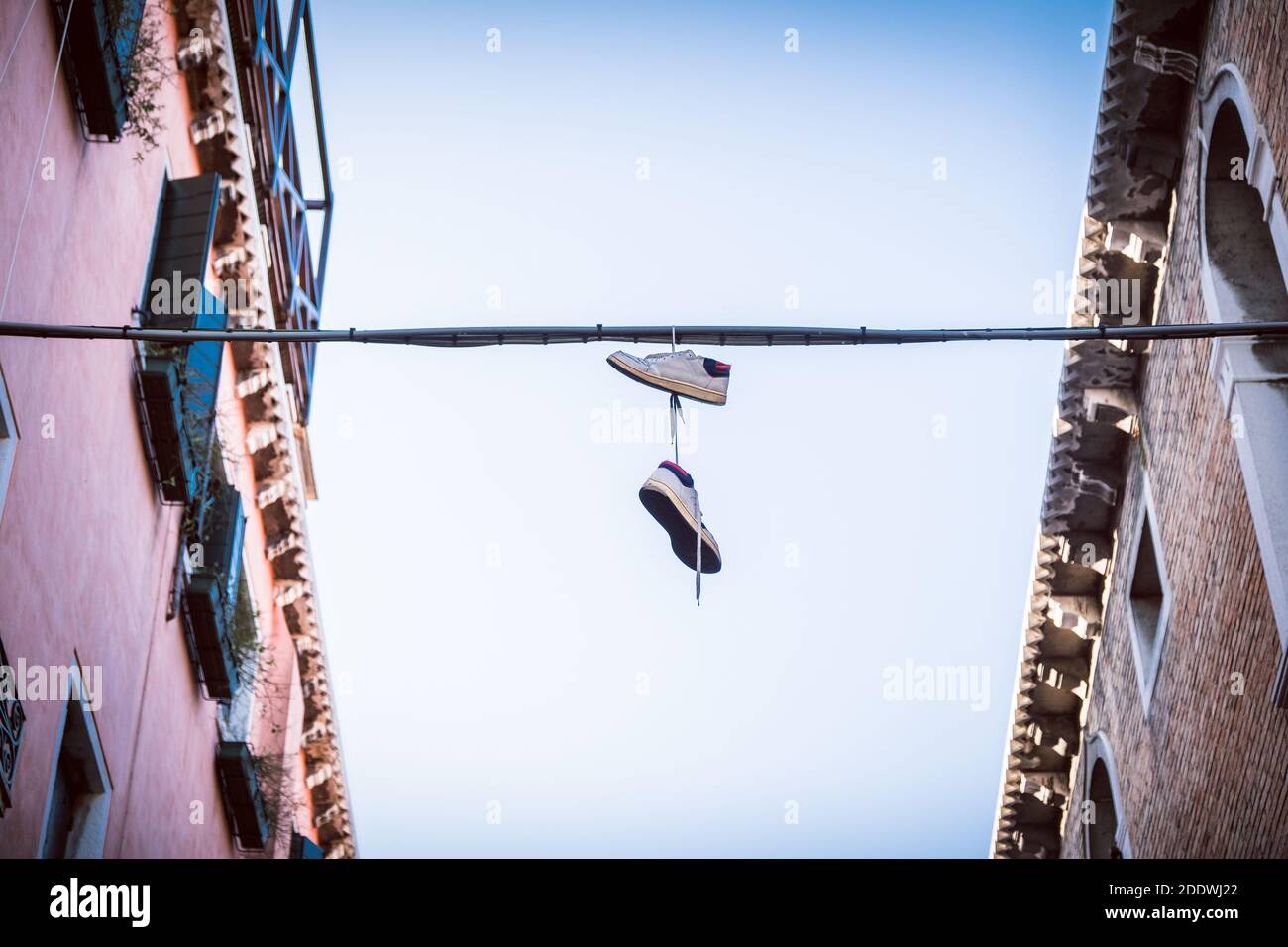 CAMILA'S: La marca de zapatos de Casas abre tienda propia en Barcelona |  DolceCity.com