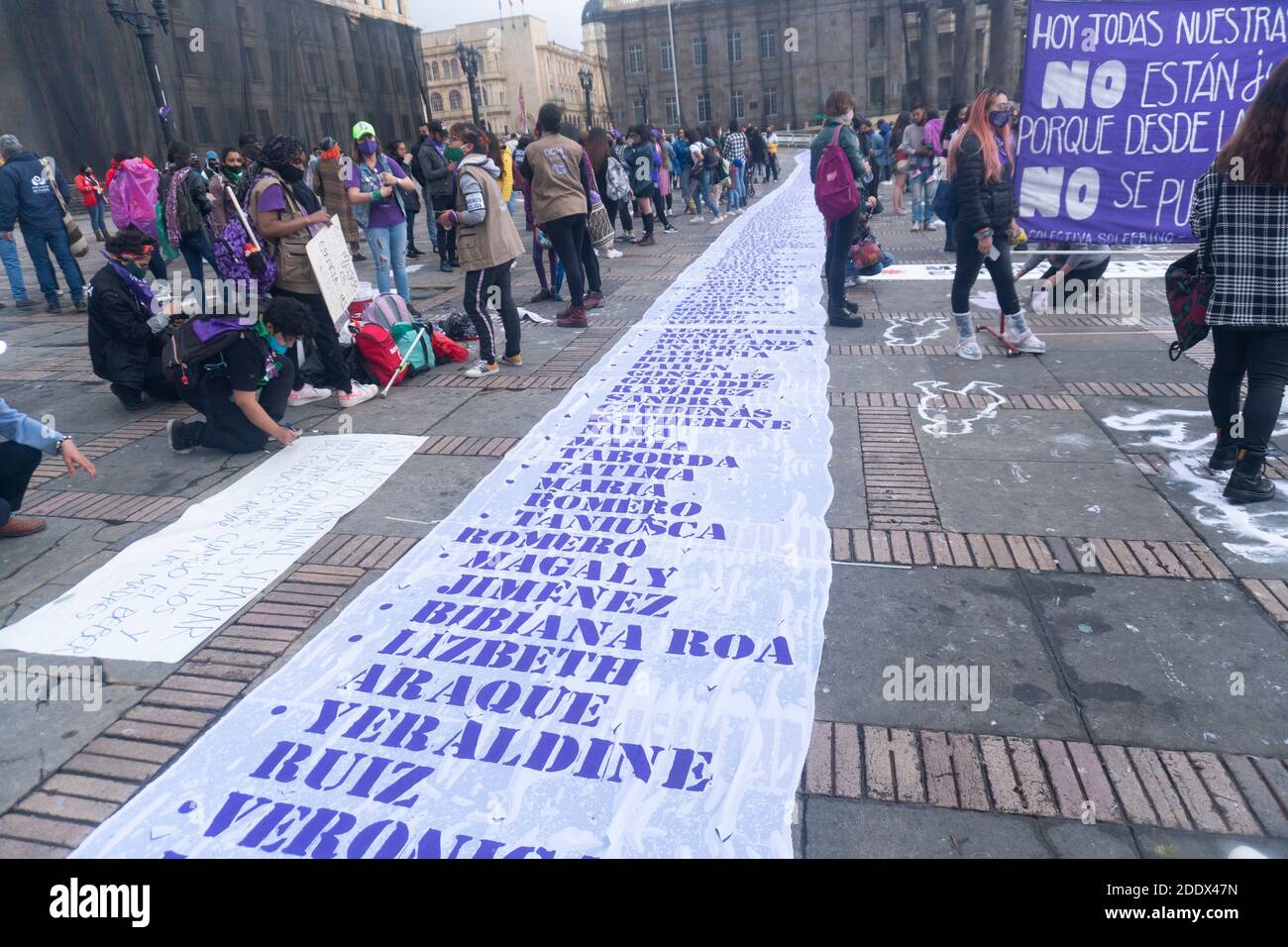 Celebración del día de la no violencia contra la mujer en Bogotá Foto de stock