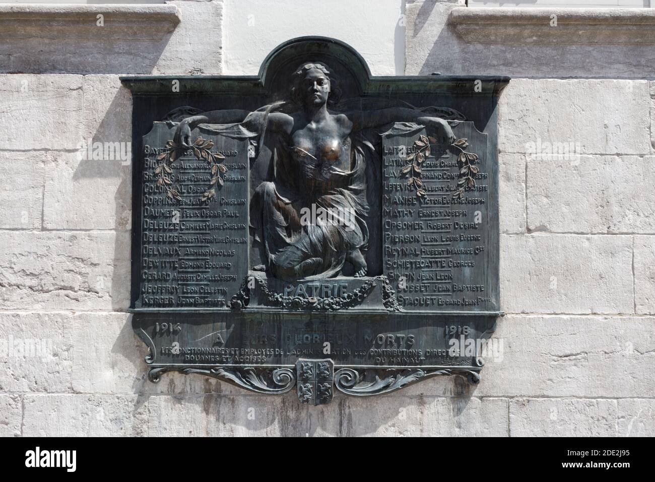 Monumento a la Guerra en Mons, Bélgica Foto de stock