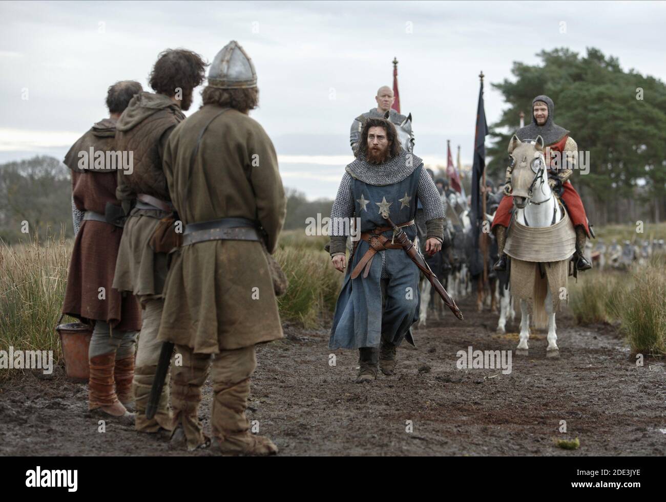 TAYLOR-JOHNSON,SPRUELL,HOWLE, OUTLAW KING, 2018 © NETFLIX Foto de stock