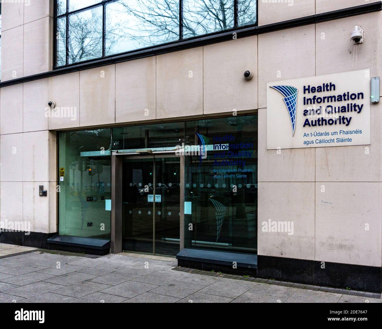 Las oficinas de la Autoridad de Información y Calidad de la Salud (HIQA) en Georges Lane, Dublín. Se ocupa de la supervisión de los sistemas sanitarios y de asistencia social Foto de stock